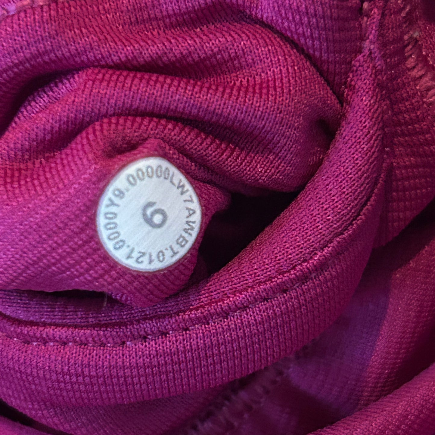 Lululemon Magenta Pink Hotty Hot High-Rise Lined Short Womens Size 6