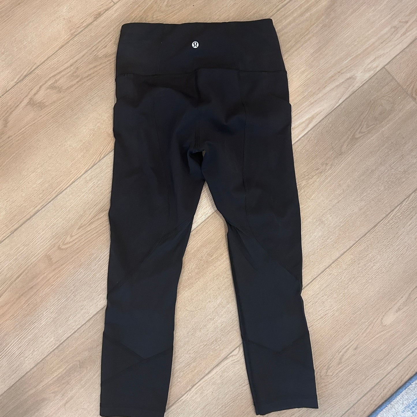 Lululemon Black Align High-Rise 24" Leggings Side Pockets Womens Size 4