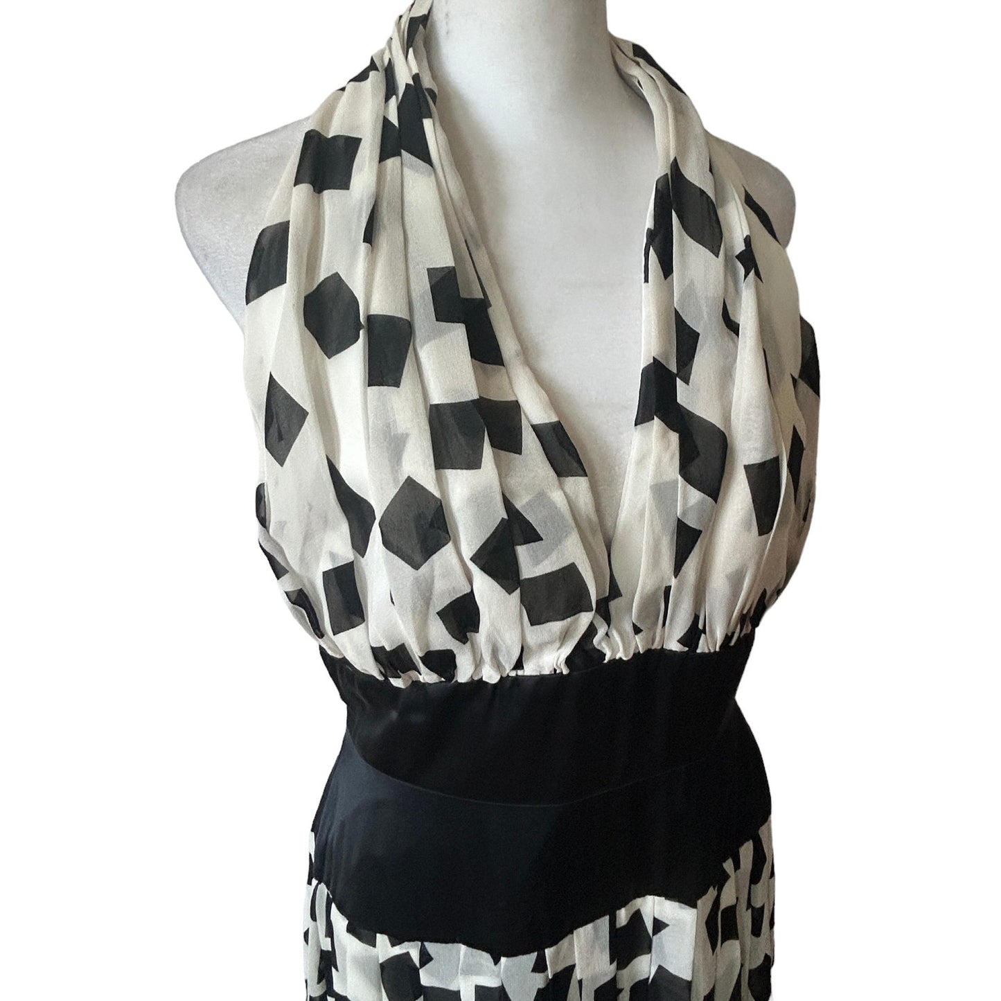 Tadashi NWT Black and White Low Cut Halter Open Back Maxi Dress Womens Size 8