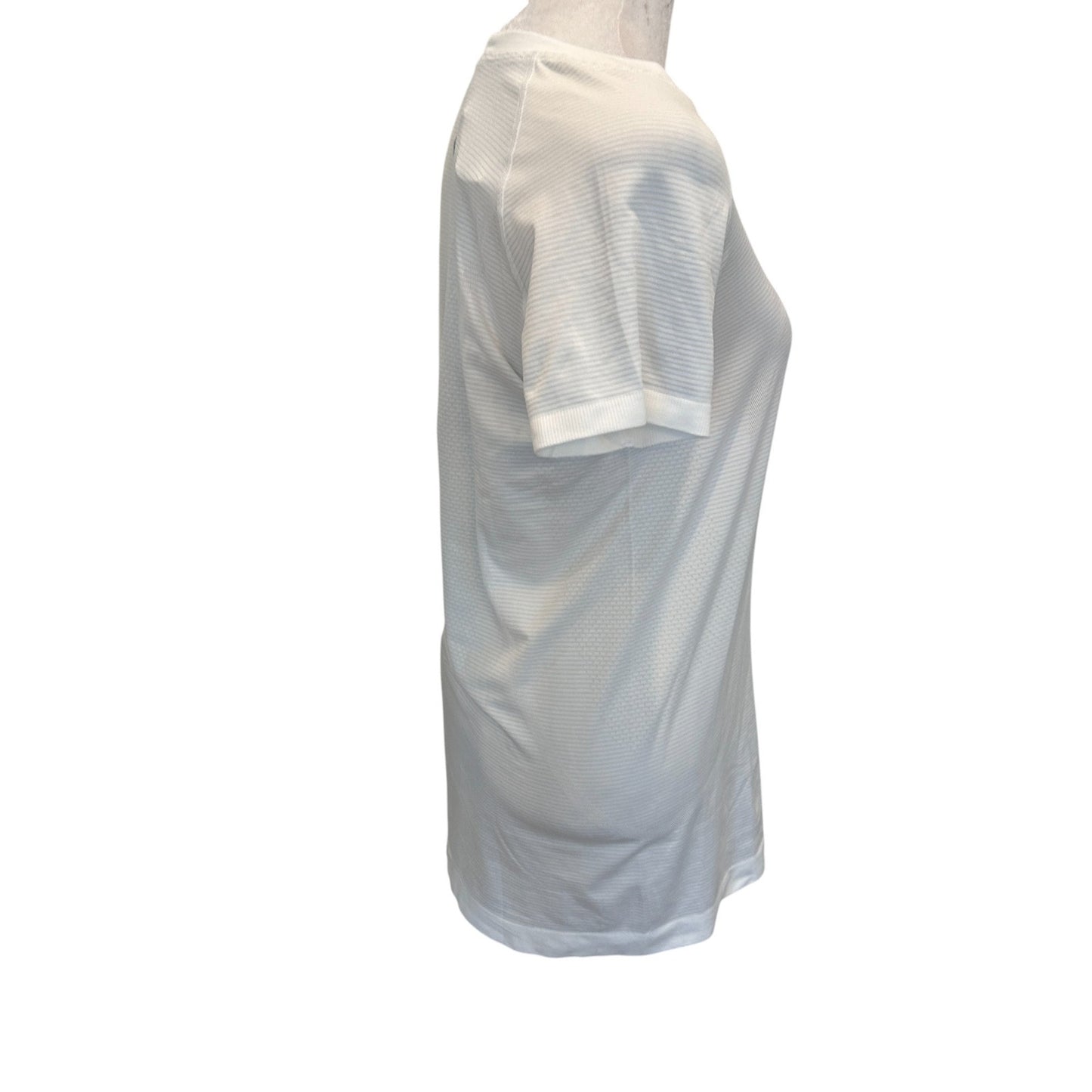 Lululemon White Swiftly Tech Short Sleeve 2.0 Women's Size 8 NEW