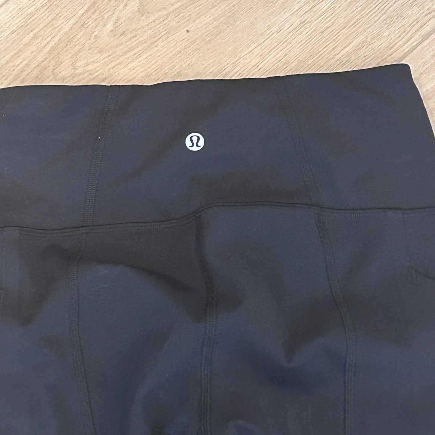 Lululemon Black Align High-Rise 24" Leggings Side Pockets Womens Size 4