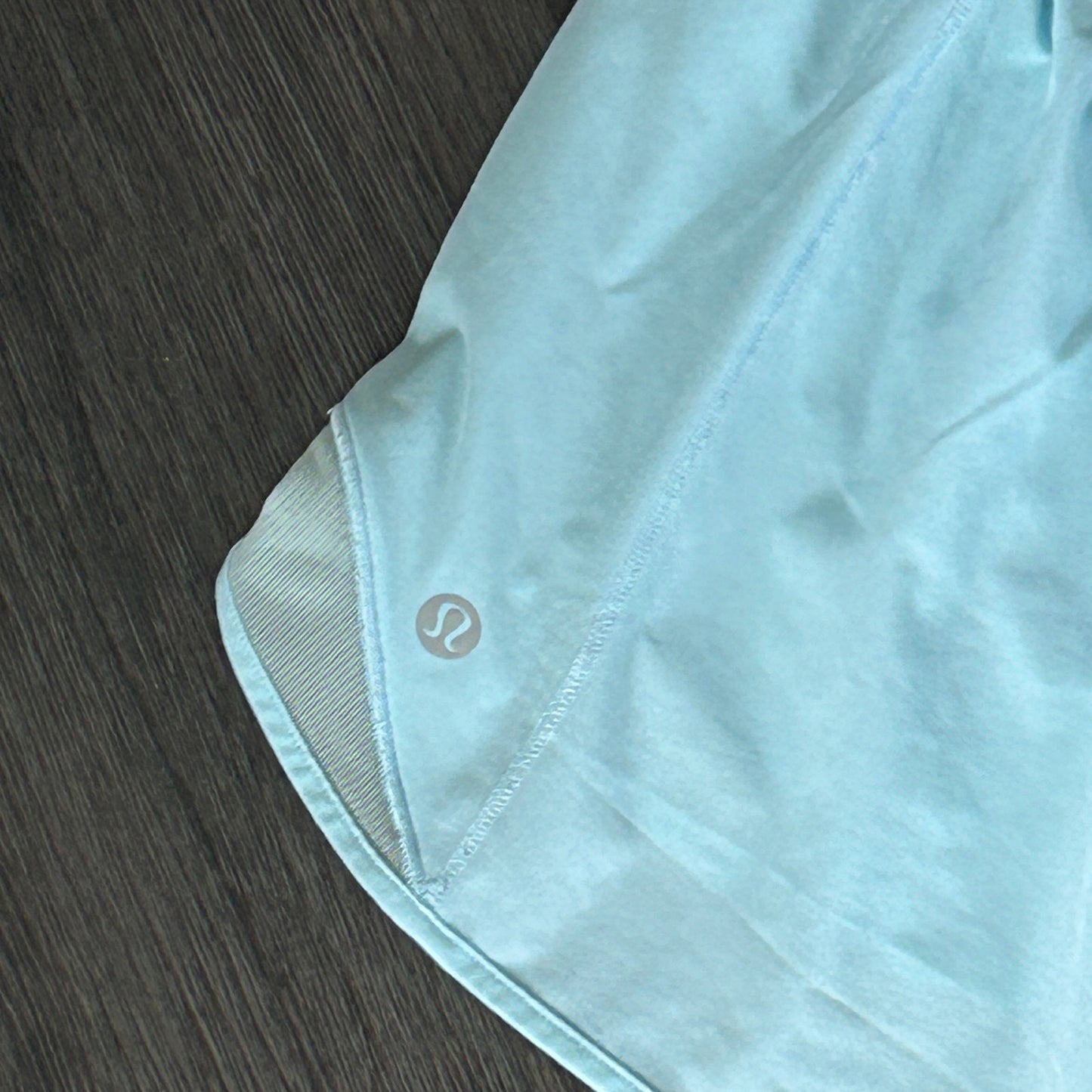 Lululemon Light Blue Hotty Hot High-Rise Lined Short 4" Womens Size 8 Tall