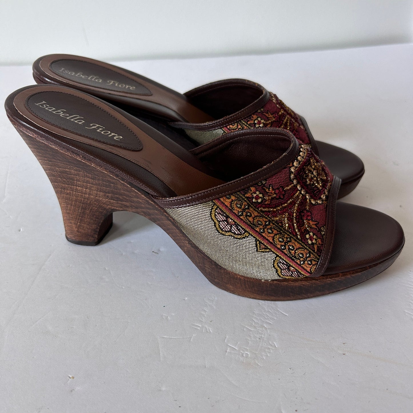 Isabella Fiore Blaze Beaded Wooden Heeled Slide Sandals Womens Size 10.5