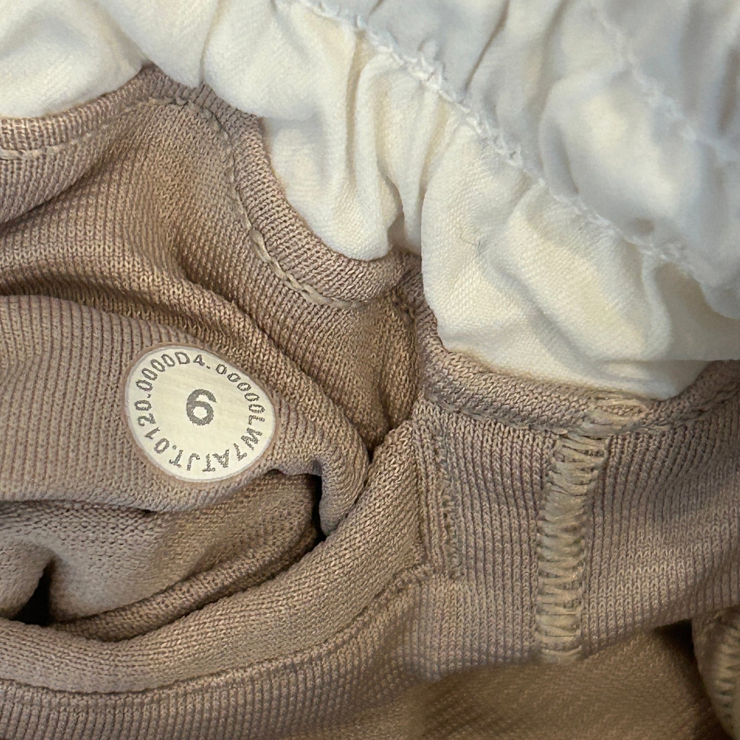 Lululemon White Hotty Hot High-Rise Lined Short Womens Size 6