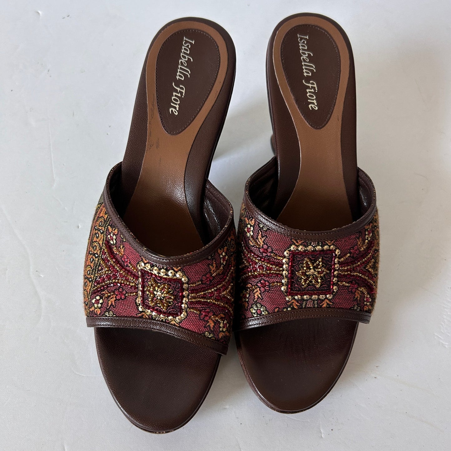 Isabella Fiore Blaze Beaded Wooden Heeled Slide Sandals Womens Size 10.5