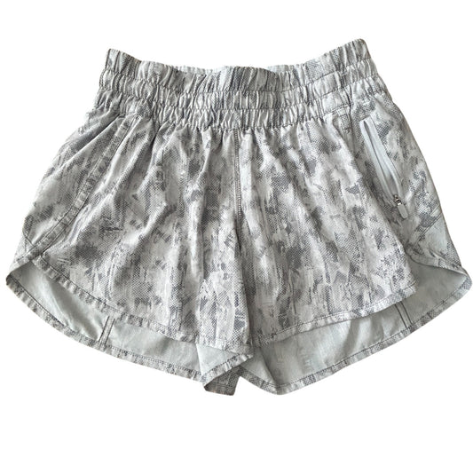 Lululemon Gray and White Camo Tracker Lined Short Womens Size 6