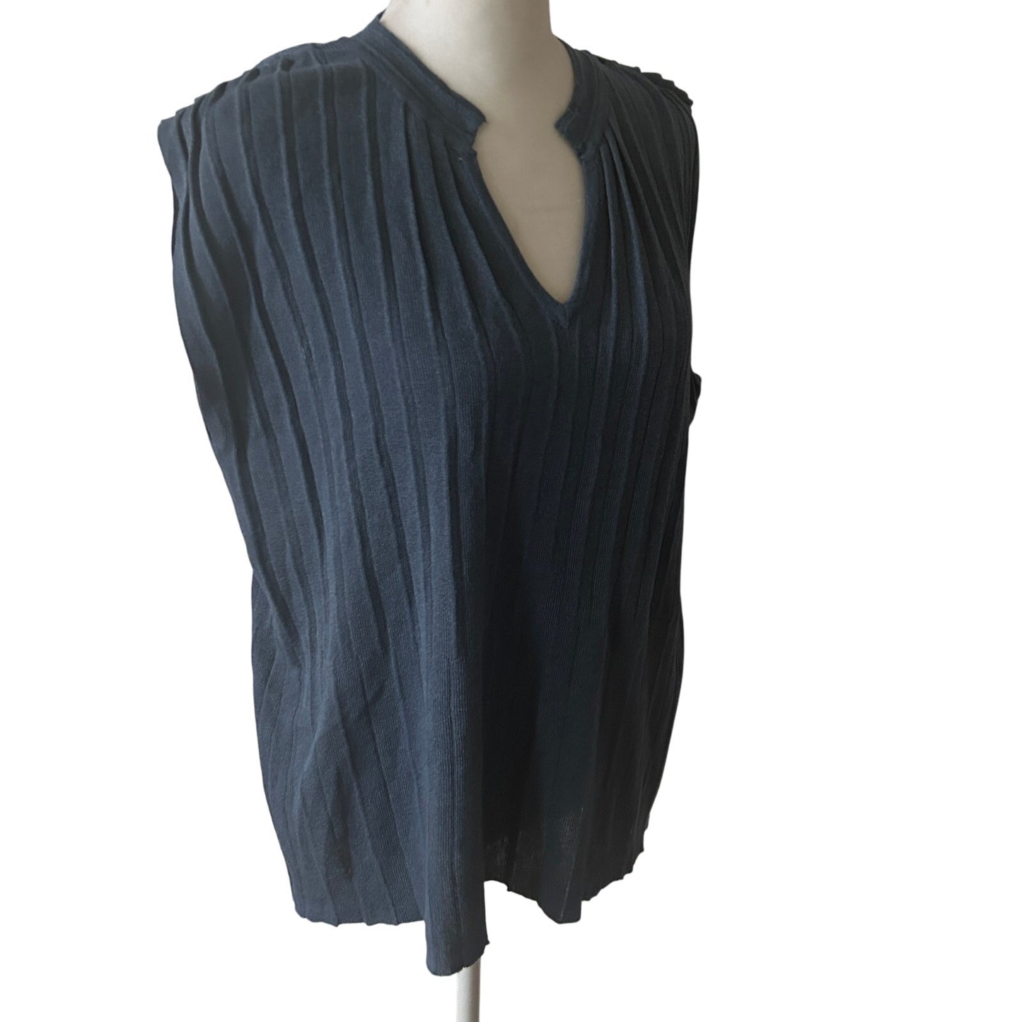 Anthropologie Current Air Slate Blue Sleeveless V-Neck Boxy Sweater Size Small