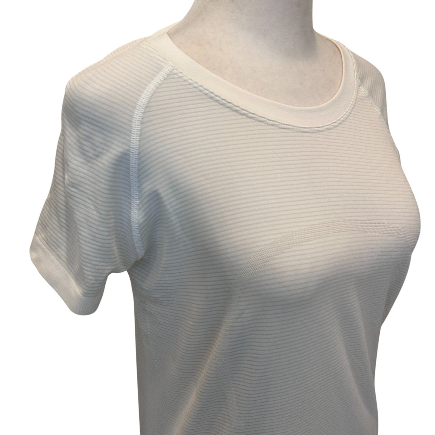 Lululemon White Swiftly Tech Short Sleeve 2.0 Women's Size 8 NEW