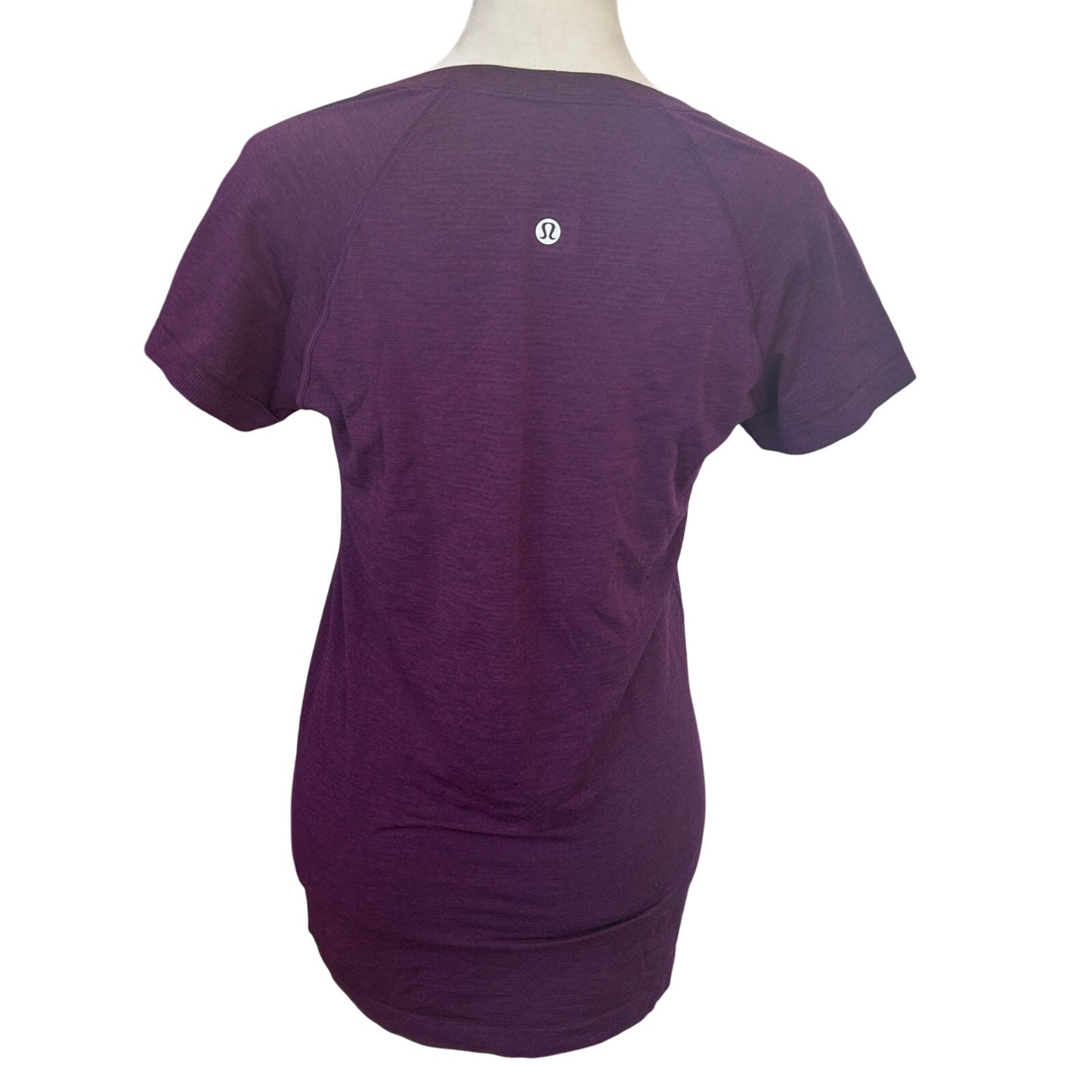 Lululemon Plum Purple Swiftly Tech Short Sleeve 2.0 Women's Size 6