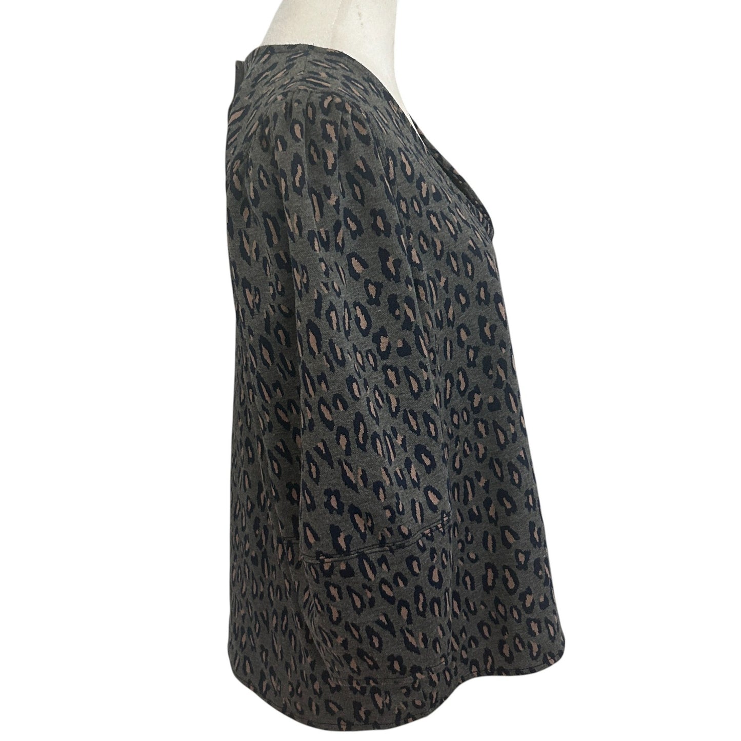 Anthropologie Current Air Gray Animal Print V-Neck Knit Top Womens Size Large