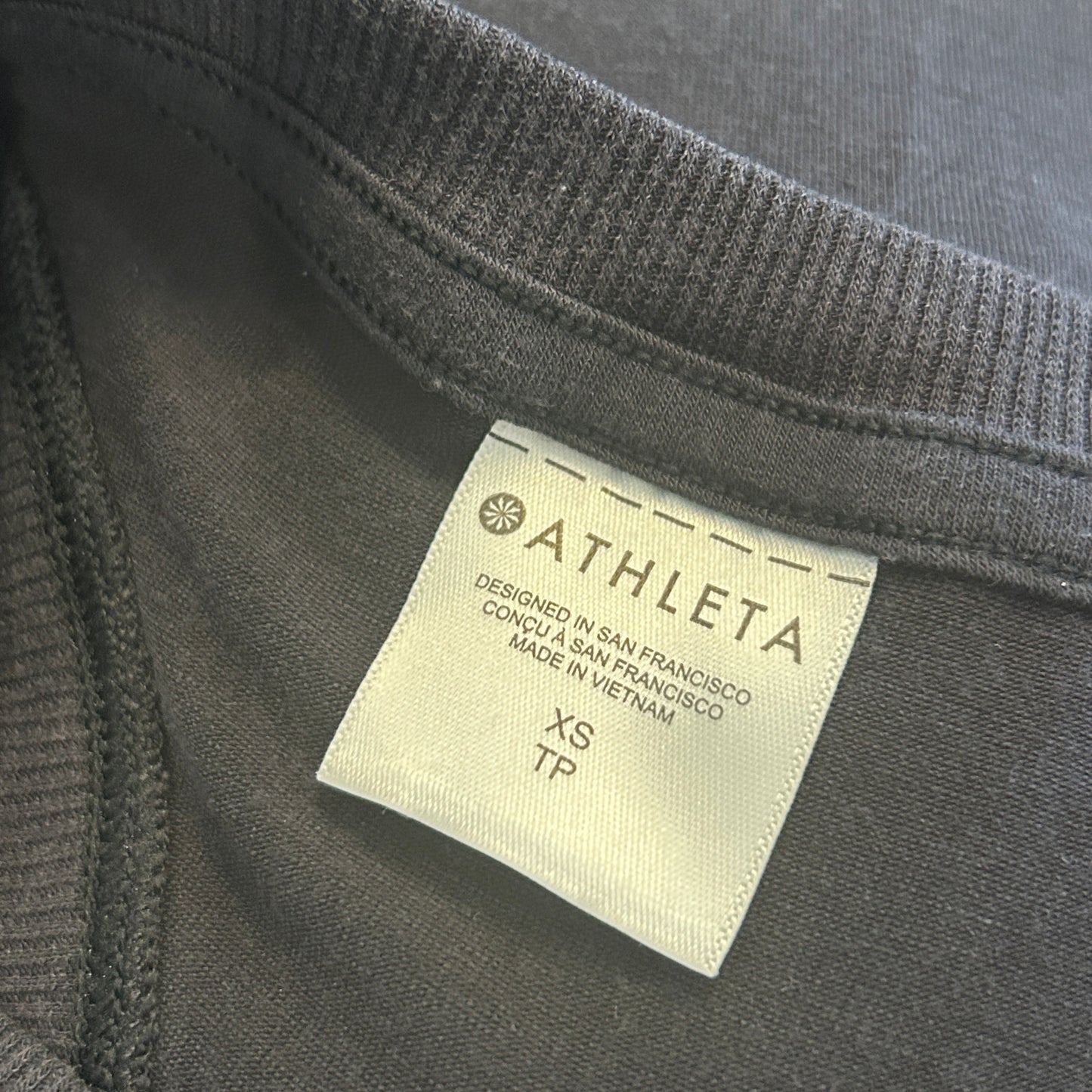 Athleta Black Move With Ease Tank Top Womens Size XS Extra Small