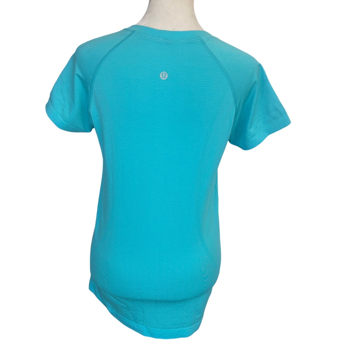 Lululemon Aqua Blue Swiftly Tech Short Sleeve 2.0 Women's Size 6