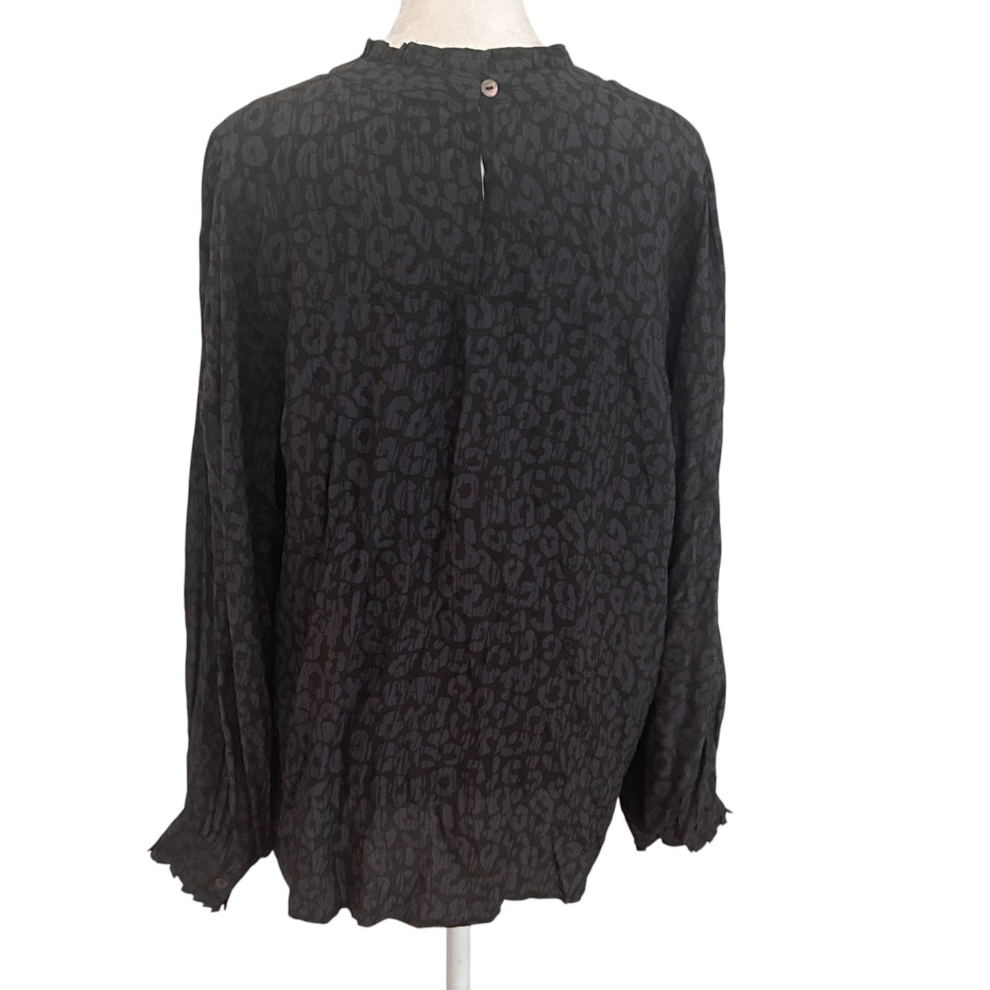 Rails Ariana Charcoal Batik Black Cheetah Ruffled Blouse Top Womens Size Large