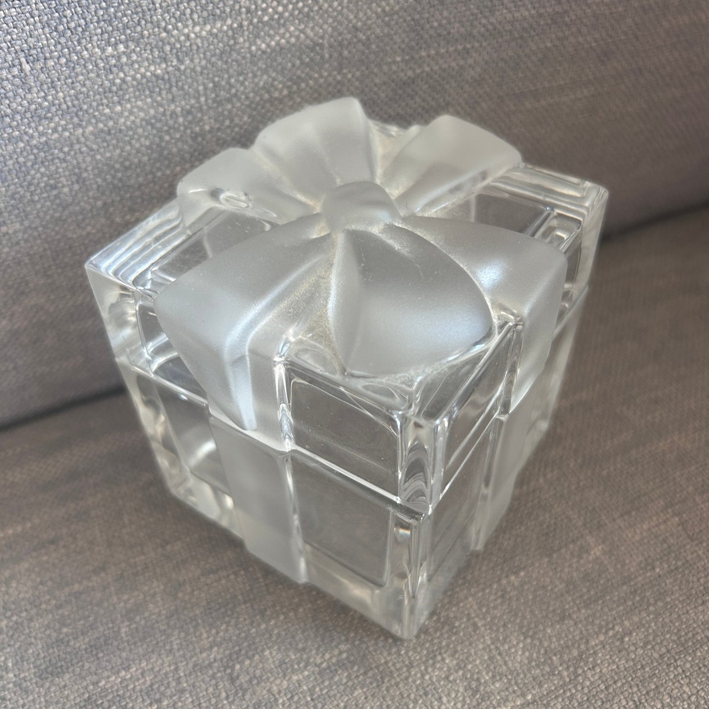 Tiffany Clear Glass Trinket / Jewelry Box Frosted Ribbon and Bow 3.25" Cube