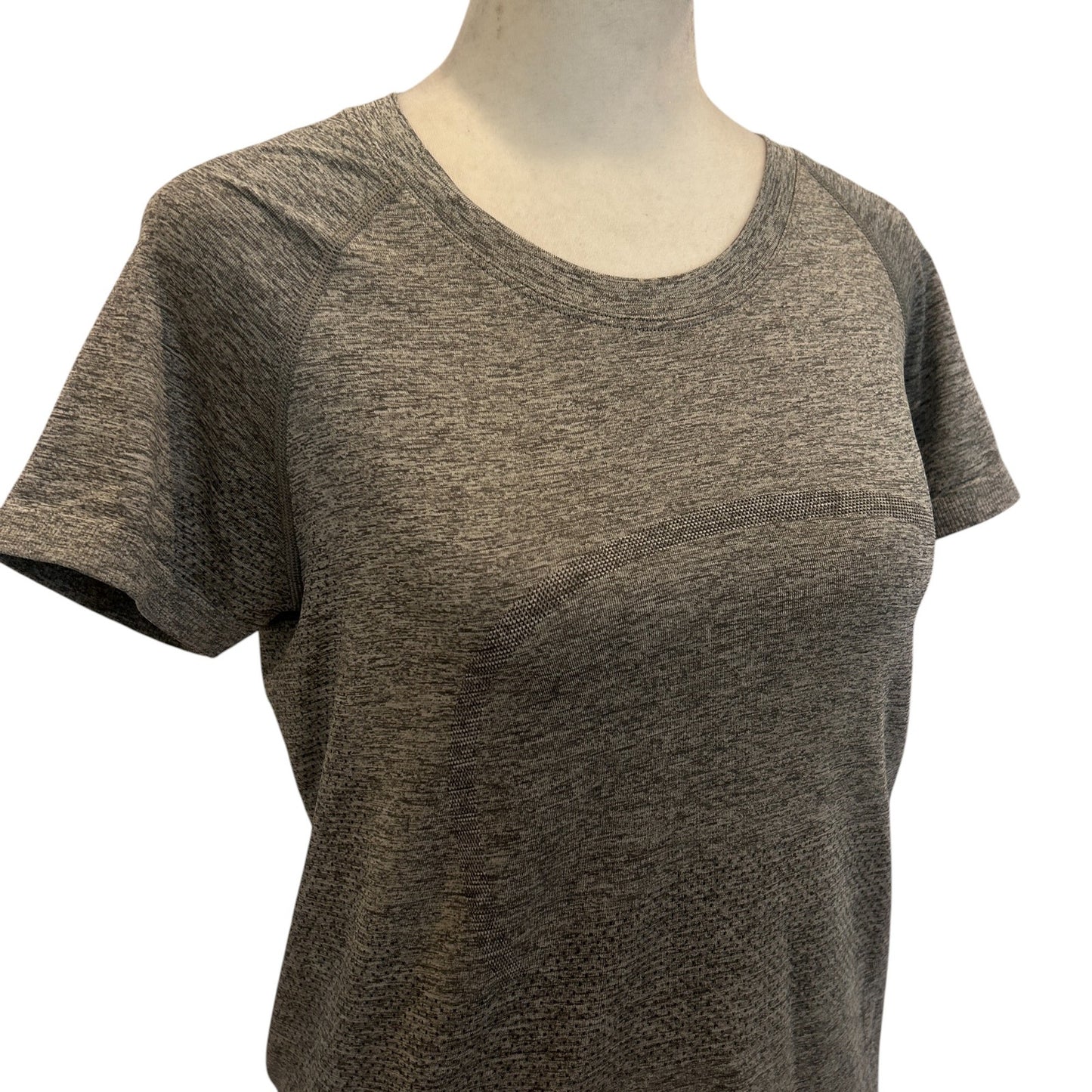 Lululemon NWT Heather Gray Swiftly Tech Short Sleeve Shirt Womens Size 8