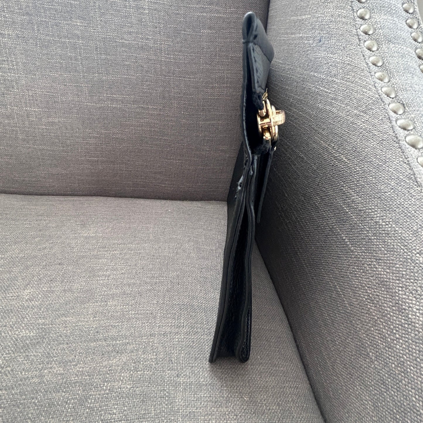 India Hicks Black Big Zipper Pebbled Leather Clutch Bag