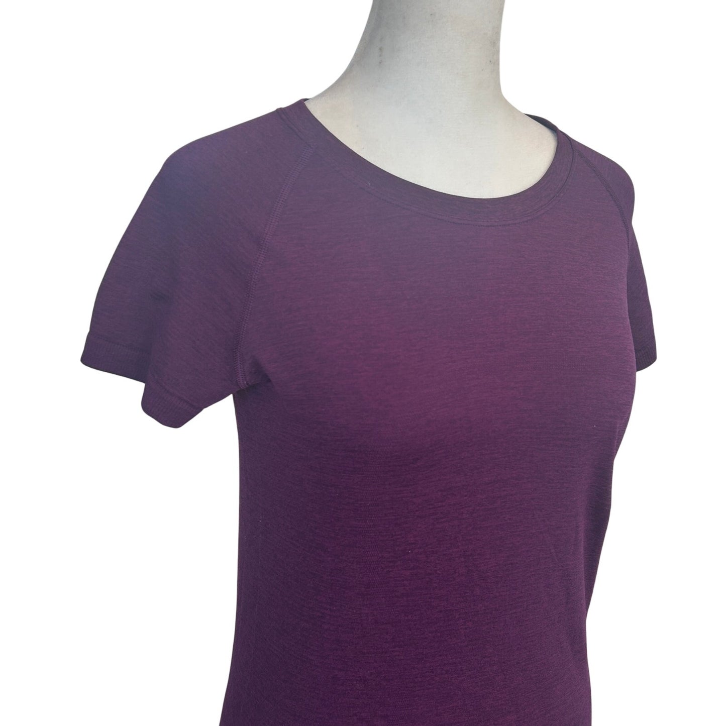 Lululemon Plum Purple Swiftly Tech Short Sleeve 2.0 Women's Size 6
