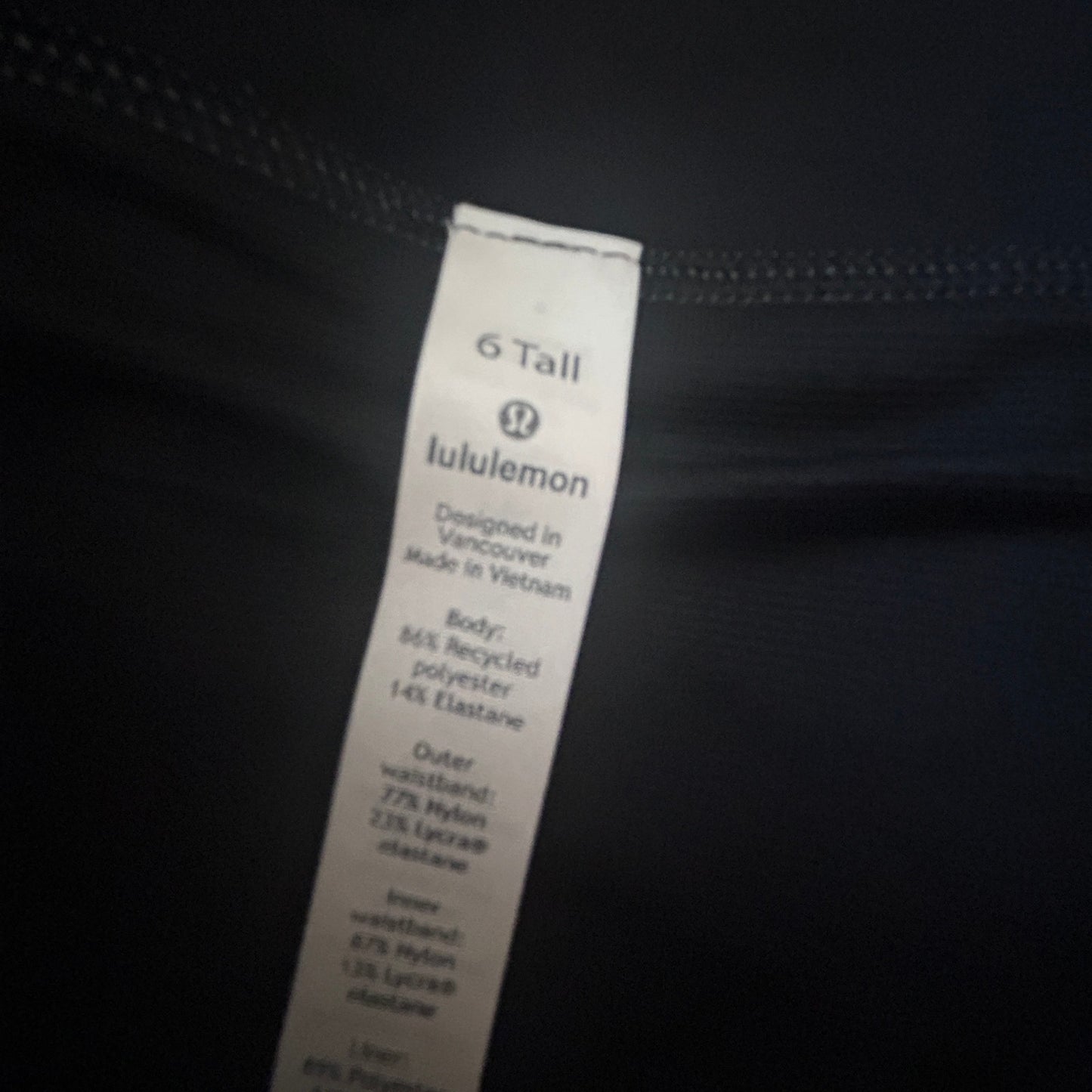 Lululemon Heather Gray / Black Speed Up High Rise Lined Short Womens Size 6 Tall