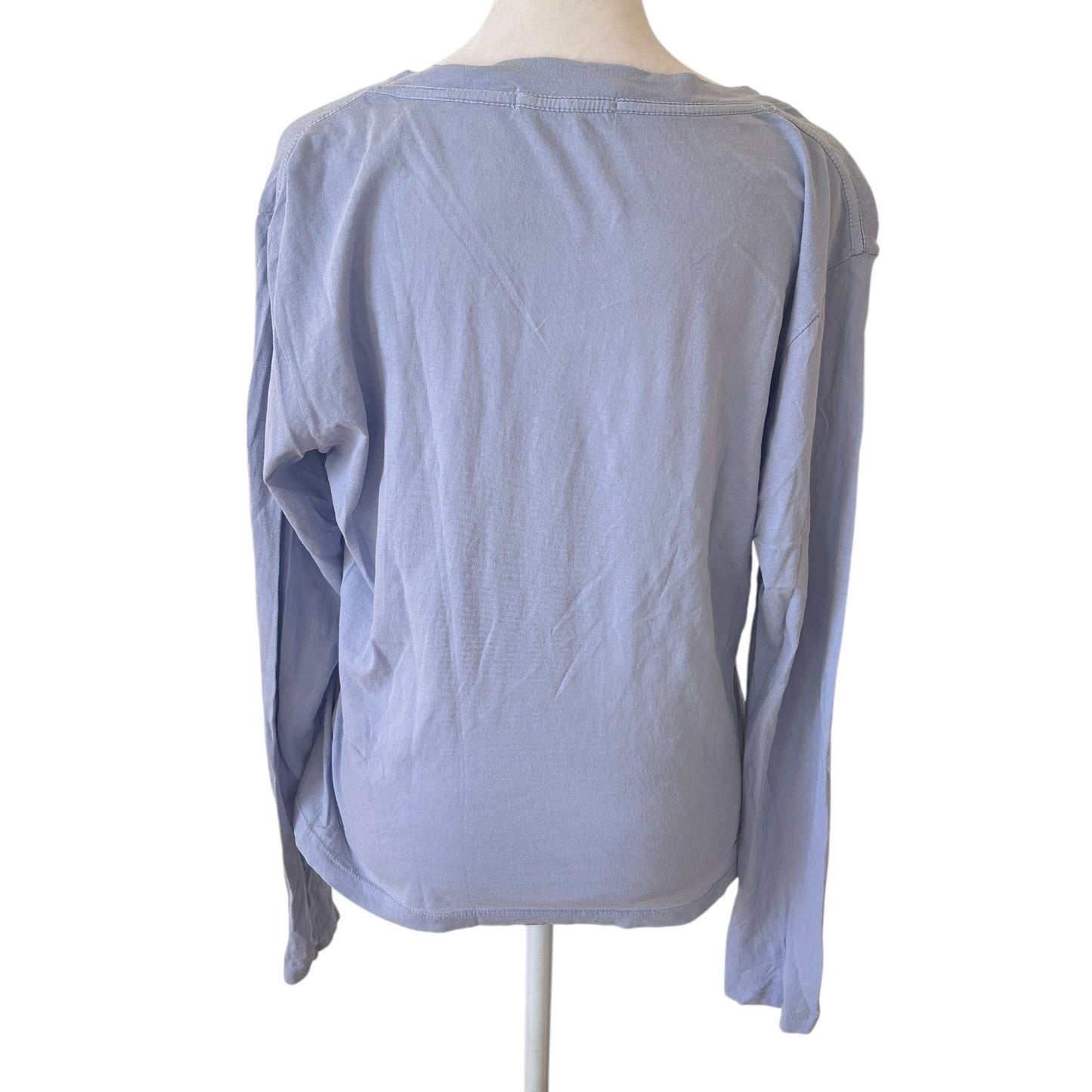Perfect White Tee Periwinkle Long Sleeve V-Neck Pullover Tee Womens Size Small