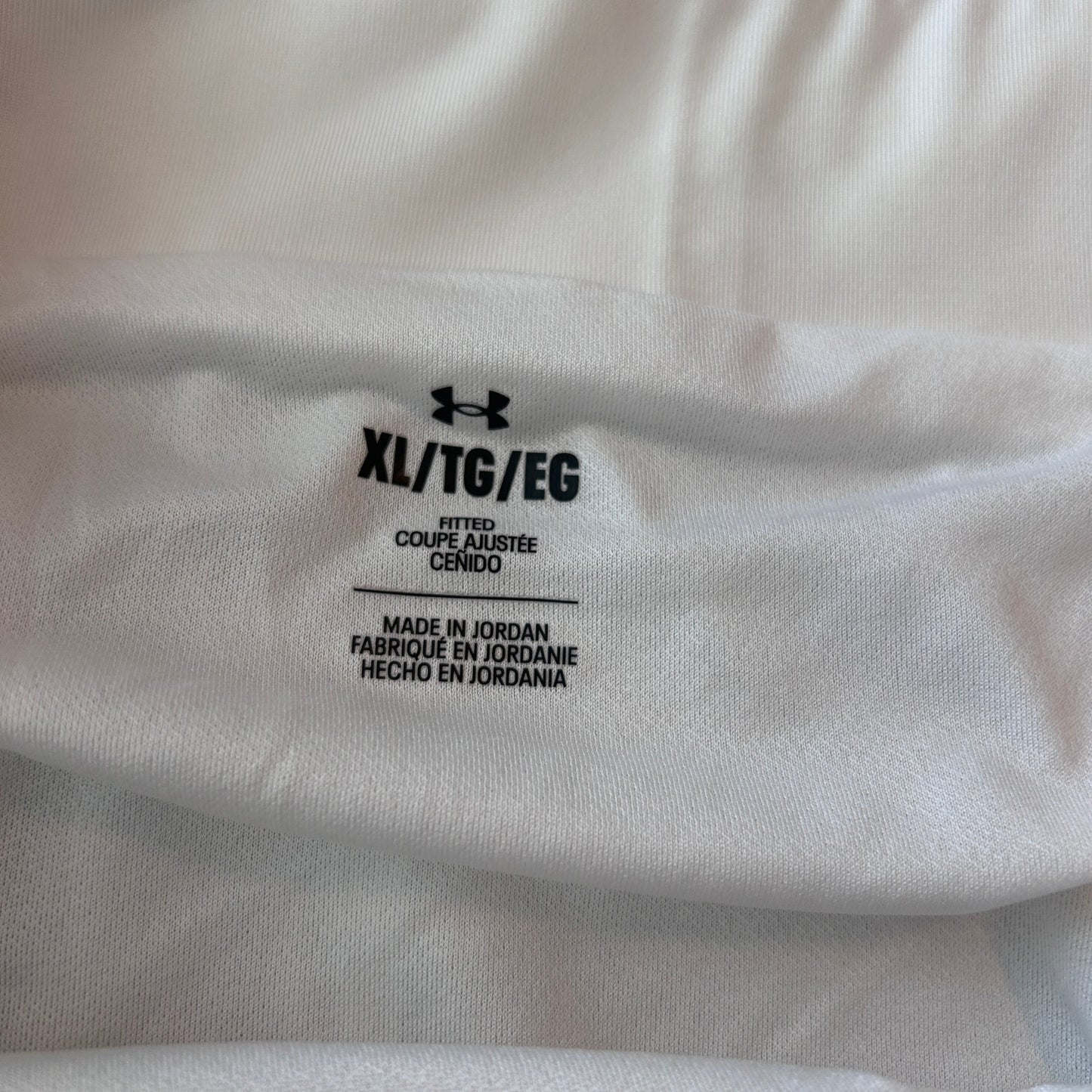 Under Armour Speedpocket 7" White and Gray Shorts Mens Size XL Style 1379694