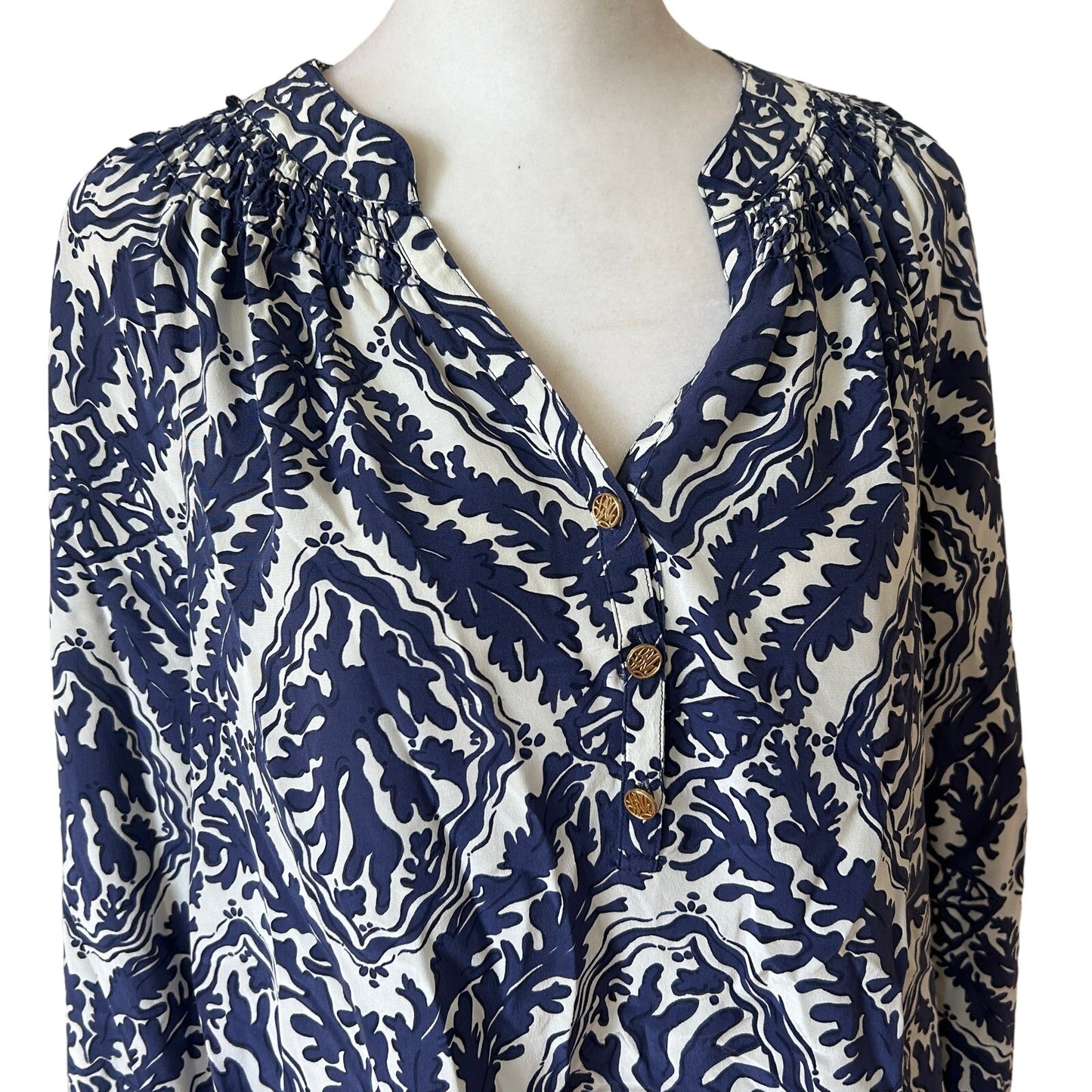 Lilly Pulitzer Elsa Silk Top Navy Blue and White Coral Design Beachy Size Small