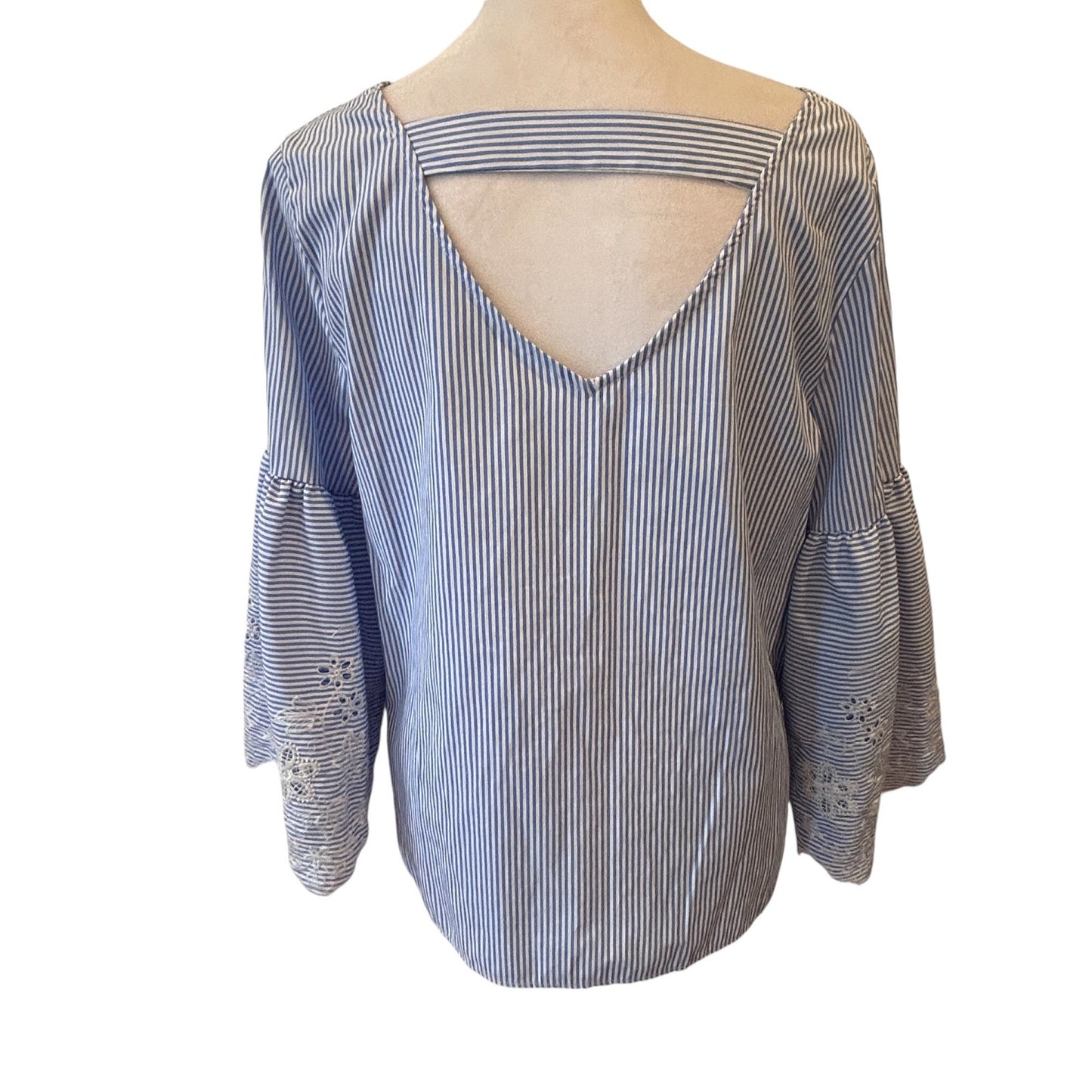Kay Celine Blue White Stripe Eyelet Trim 3/4 Bell Sleeve Top Womens Size Medium