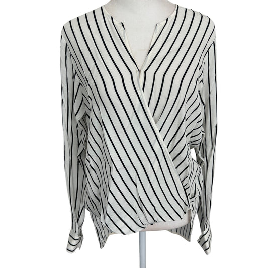W by Worth Ivory and Black V-Neck Classic Minimalist Top Blouse Womens Size 4